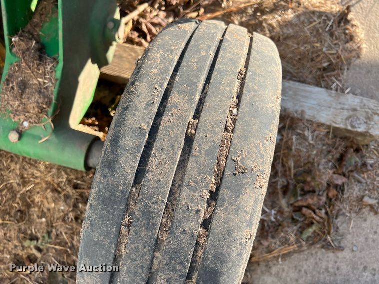 image for item OA9175 John Deere HX15  batwing rotary mower