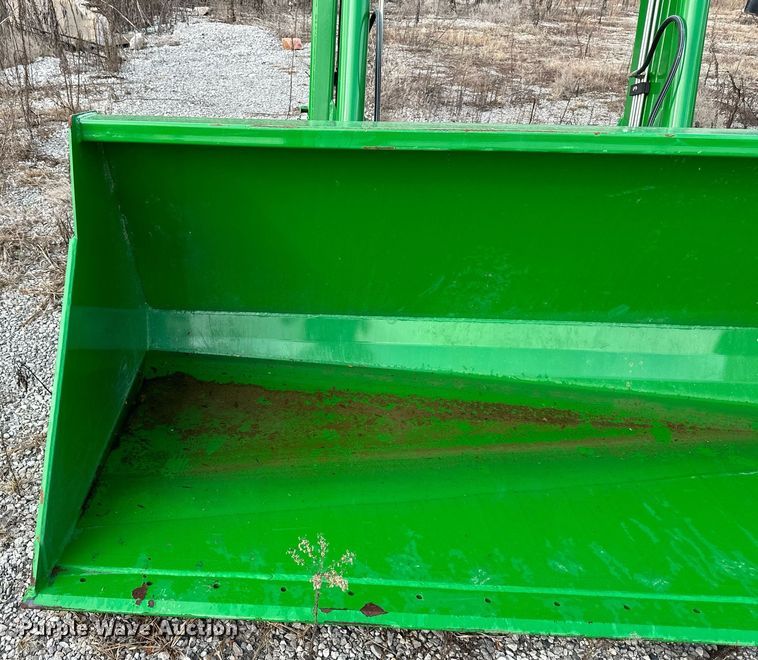 image for item OF9131 John Deere 746  loader