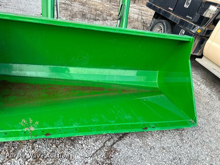 image for item OF9131 John Deere 746  loader