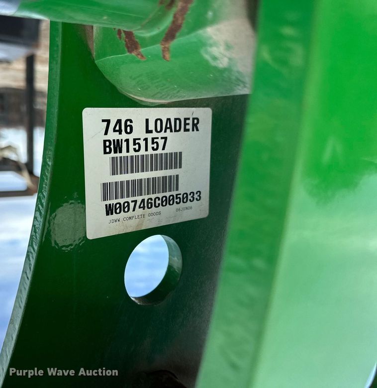 image for item OF9131 John Deere 746  loader