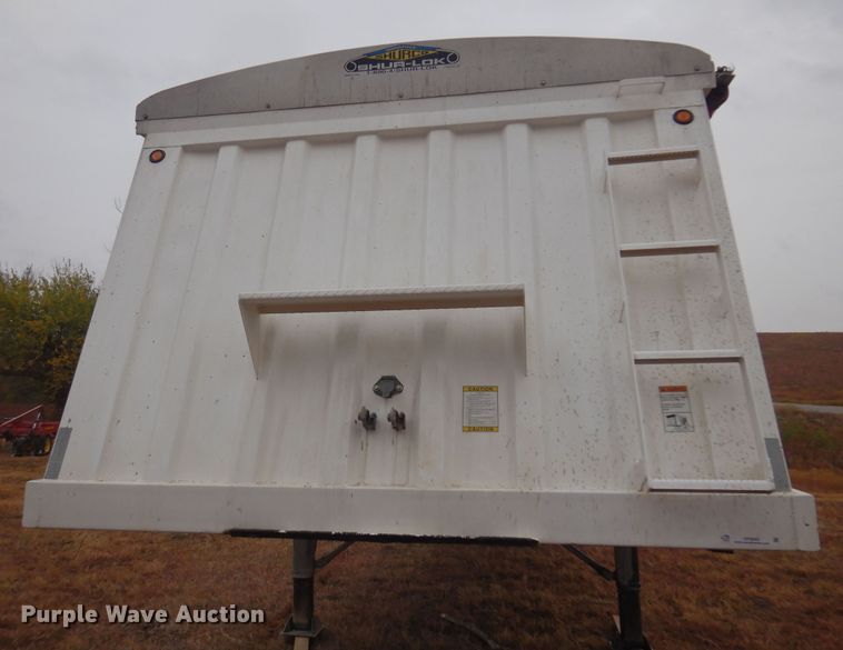 image for item OF9565 2005 Dakota  grain trailer