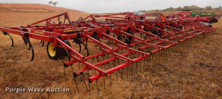 image for item OF9566 Sunflower 5135  field cultivator
