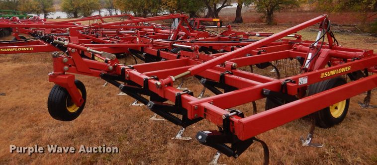 image for item OF9566 Sunflower 5135  field cultivator