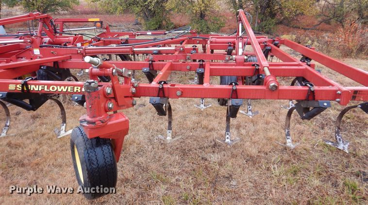 image for item OF9566 Sunflower 5135  field cultivator