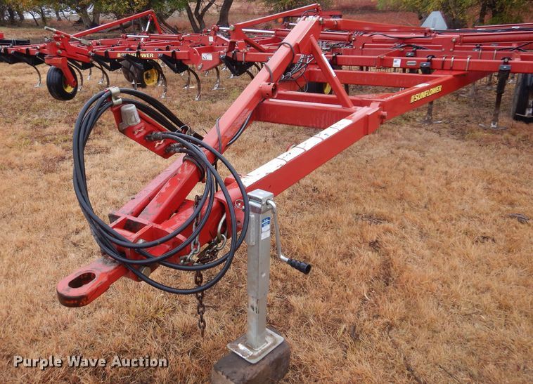 image for item OF9566 Sunflower 5135  field cultivator