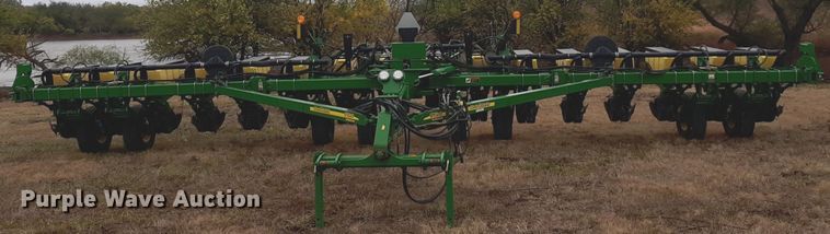 image for item OF9568 John Deere 1770NT  planter