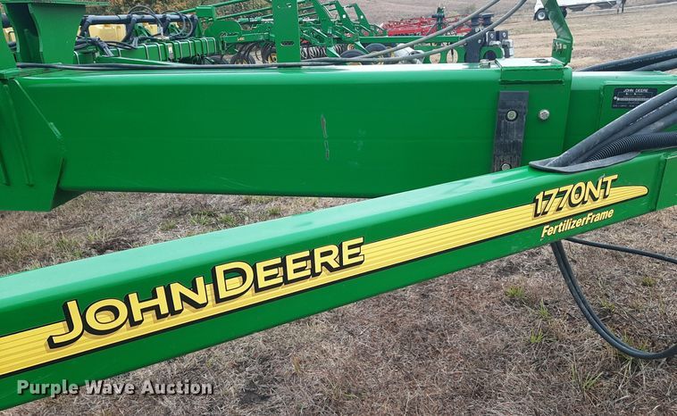 image for item OF9568 John Deere 1770NT  planter