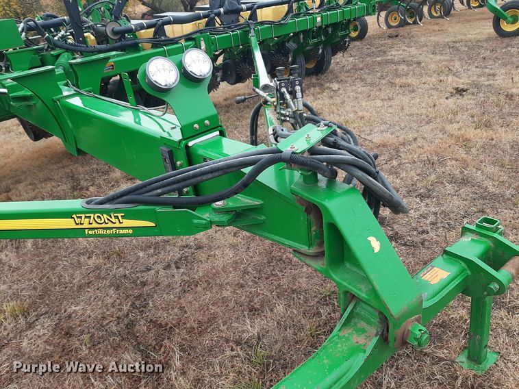 image for item OF9568 John Deere 1770NT  planter