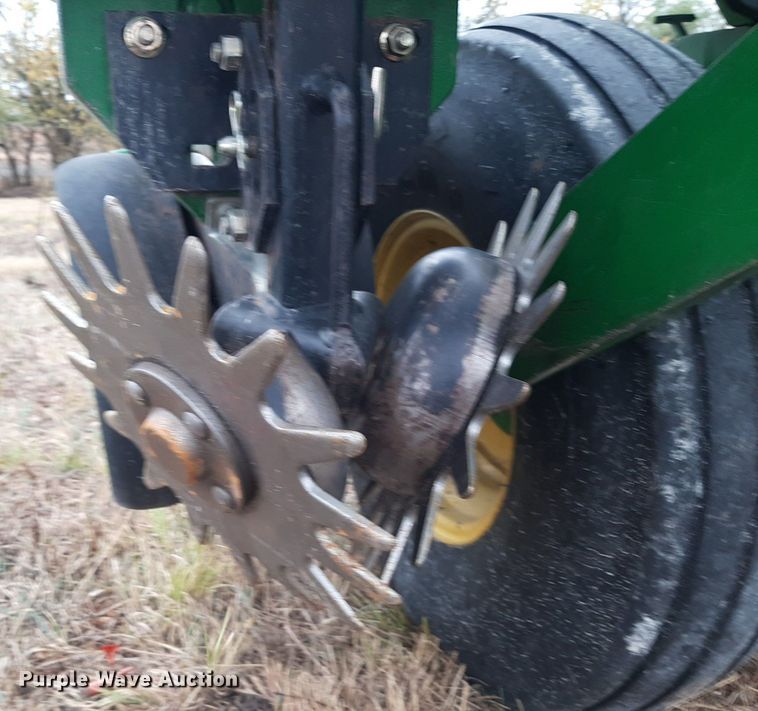 image for item OF9568 John Deere 1770NT  planter