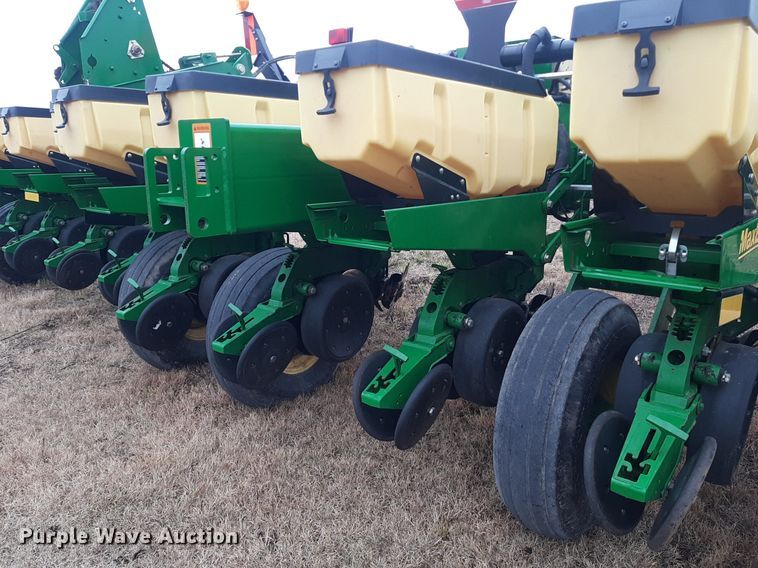 image for item OF9568 John Deere 1770NT  planter
