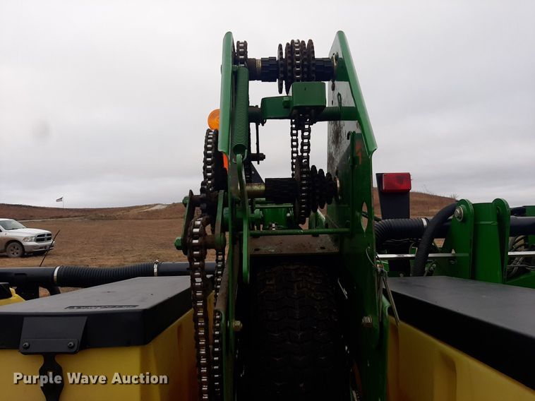 image for item OF9568 John Deere 1770NT  planter