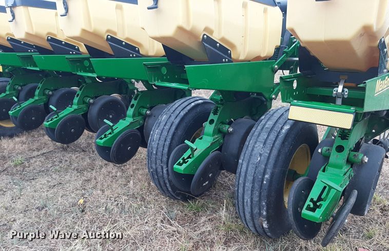 image for item OF9568 John Deere 1770NT  planter