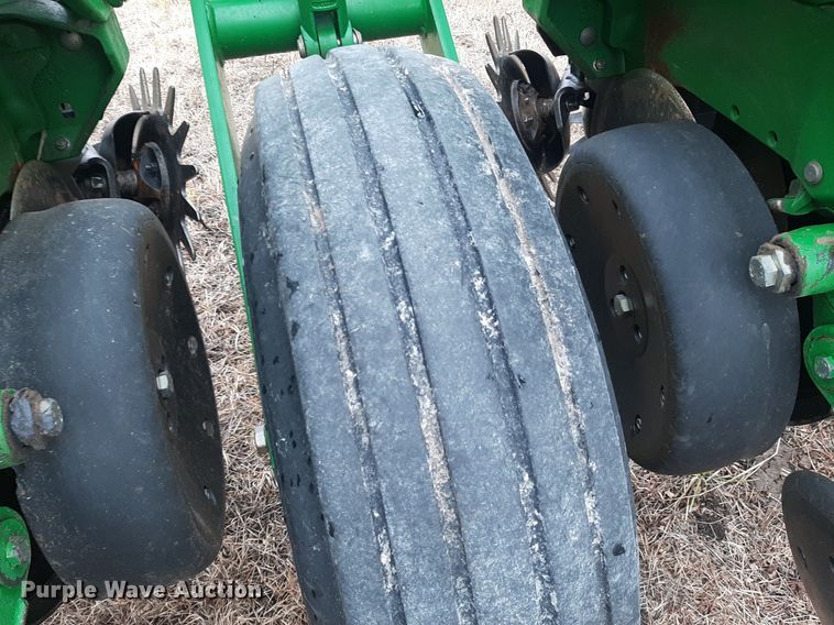 image for item OF9568 John Deere 1770NT  planter