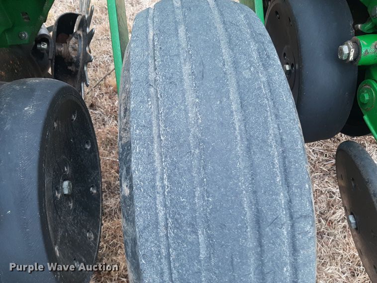 image for item OF9568 John Deere 1770NT  planter