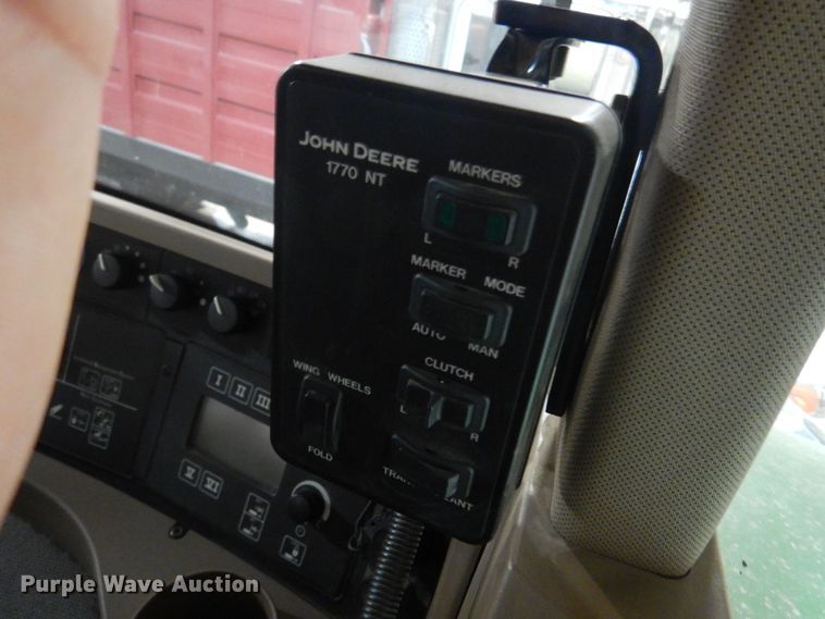image for item OF9568 John Deere 1770NT  planter