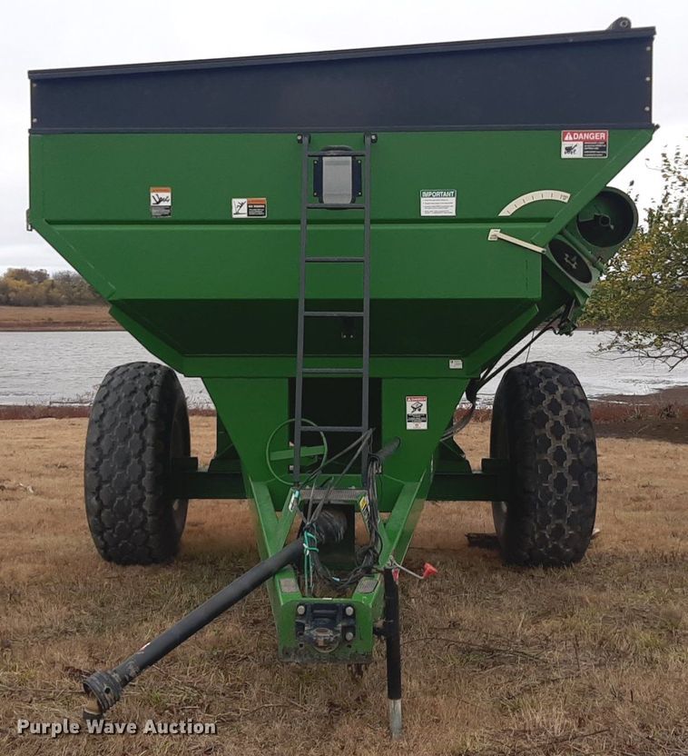 image for item OF9570 Brent 572  grain cart