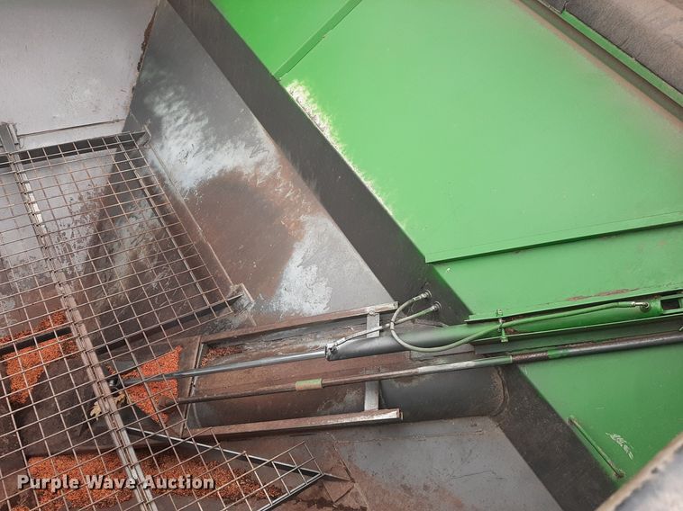 image for item OF9570 Brent 572  grain cart