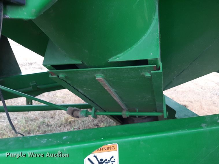 image for item OF9570 Brent 572  grain cart