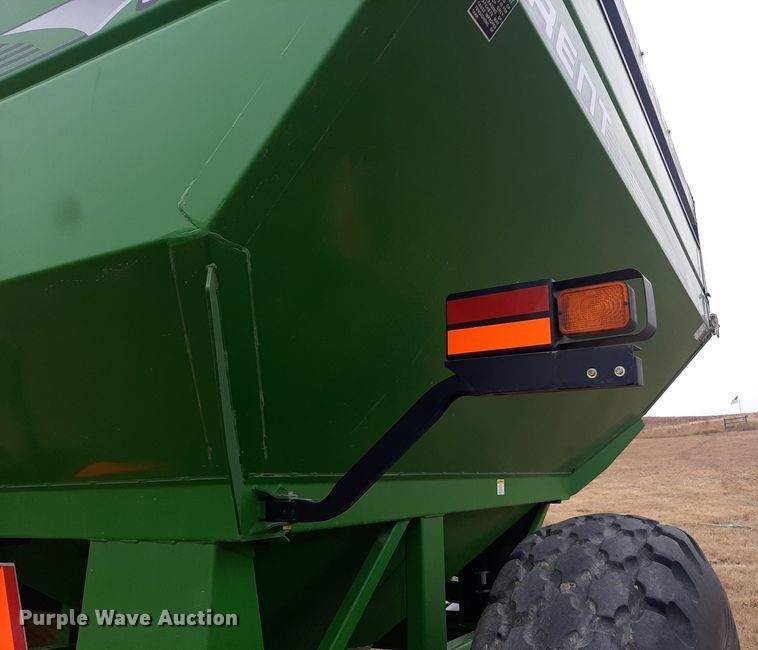 image for item OF9570 Brent 572  grain cart