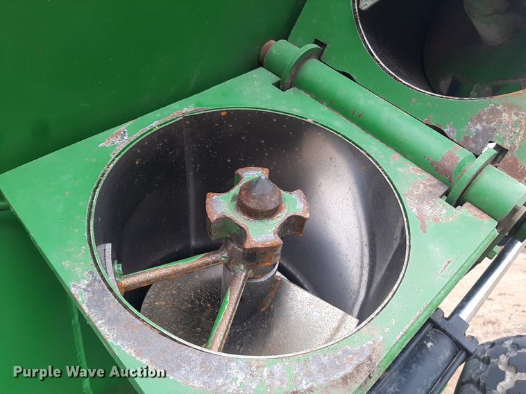 image for item OF9570 Brent 572  grain cart