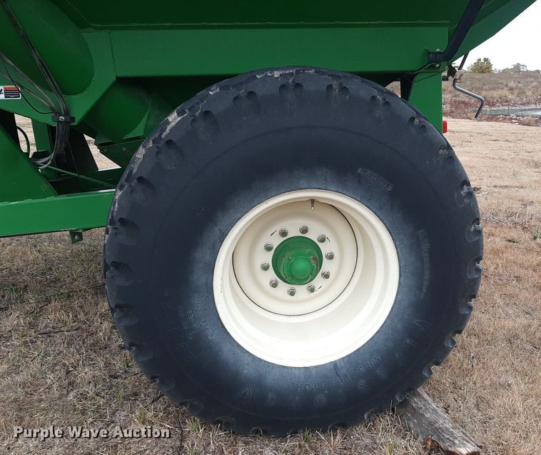 image for item OF9570 Brent 572  grain cart