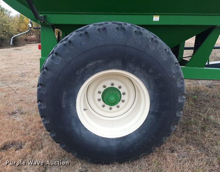 image for item OF9570 Brent 572  grain cart