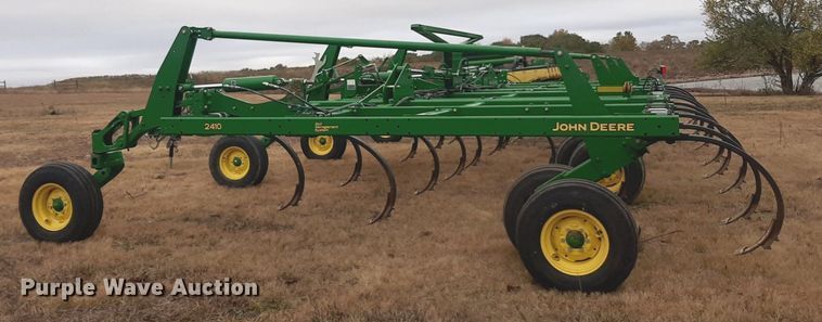 image for item OF9571 John Deere 2410  chisel