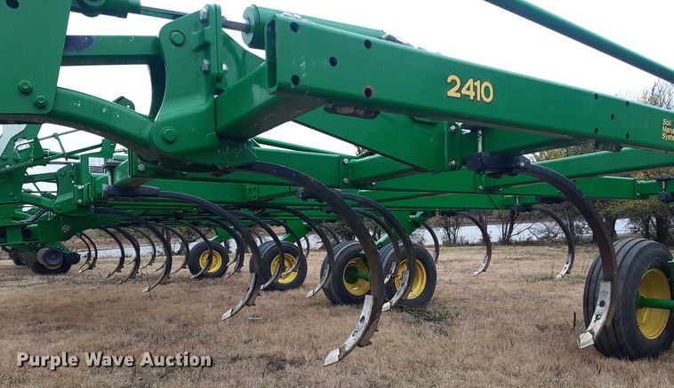 image for item OF9571 John Deere 2410  chisel