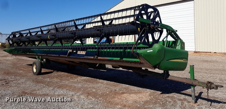 image for item OF9580 John Deere 936D  draper head