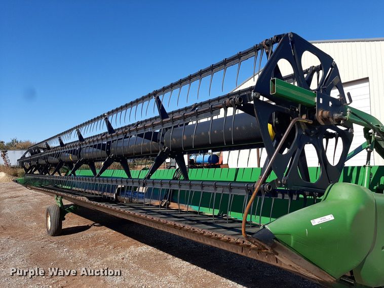 image for item OF9580 John Deere 936D  draper head