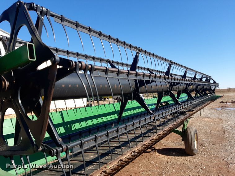 image for item OF9580 John Deere 936D  draper head