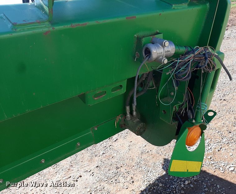 image for item OF9580 John Deere 936D  draper head