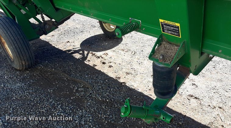 image for item OF9580 John Deere 936D  draper head