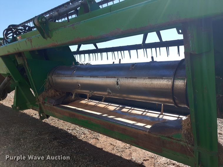 image for item OF9580 John Deere 936D  draper head