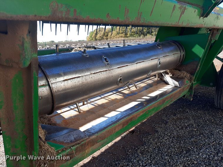 image for item OF9580 John Deere 936D  draper head