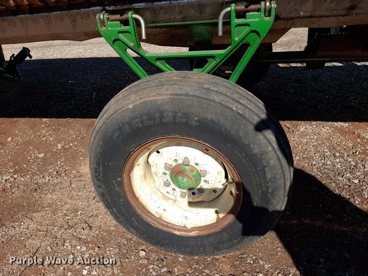 image for item OF9580 John Deere 936D  draper head