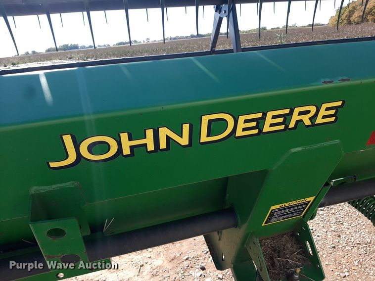 image for item OF9580 John Deere 936D  draper head