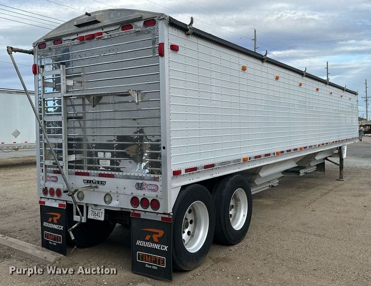 image for item OK9145 2012 Wilson DWH-550 Pace Setter  grain trailer