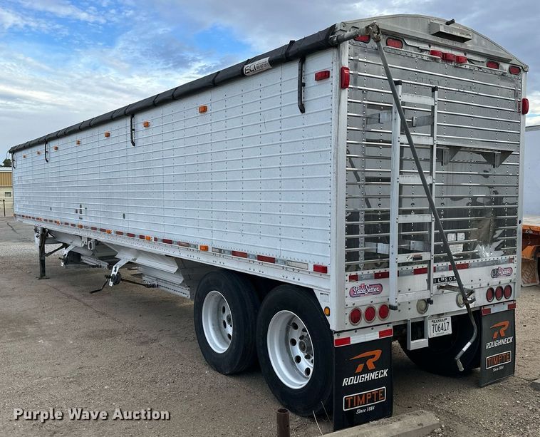 image for item OK9145 2012 Wilson DWH-550 Pace Setter  grain trailer