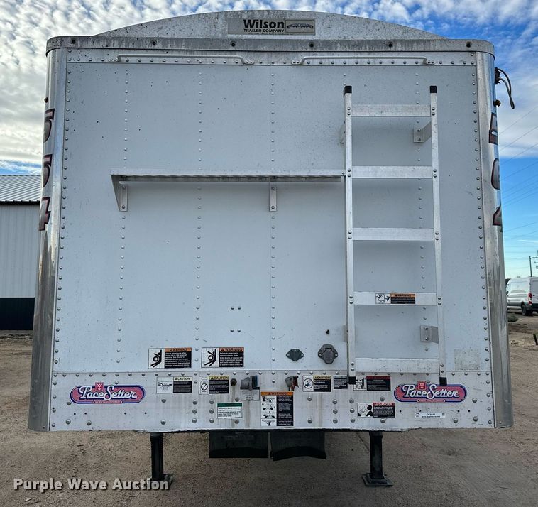 image for item OK9145 2012 Wilson DWH-550 Pace Setter  grain trailer