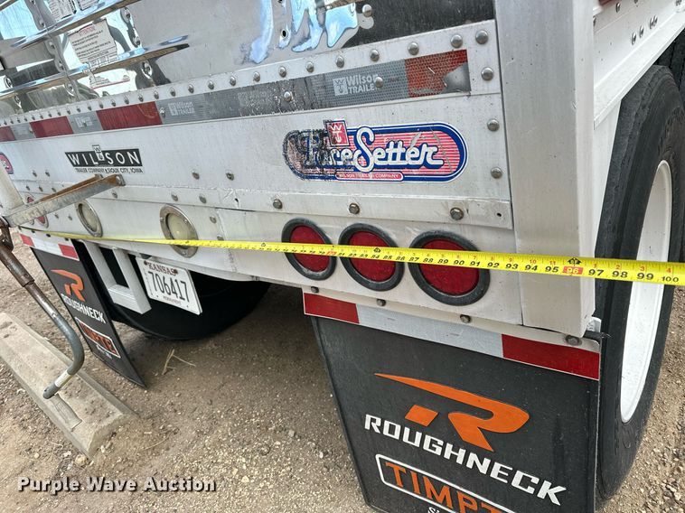 image for item OK9145 2012 Wilson DWH-550 Pace Setter  grain trailer