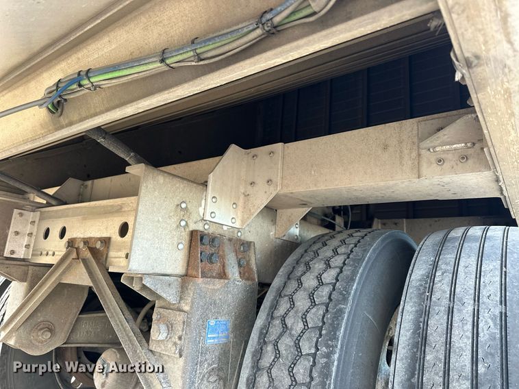 image for item OK9145 2012 Wilson DWH-550 Pace Setter  grain trailer