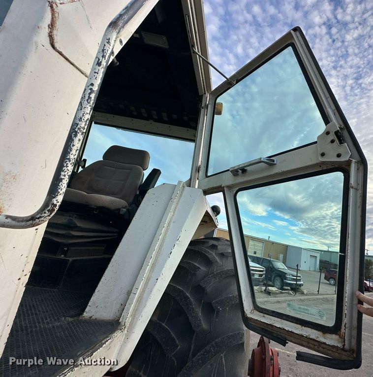 image for item OK9149 1980 Case 2390  tractor