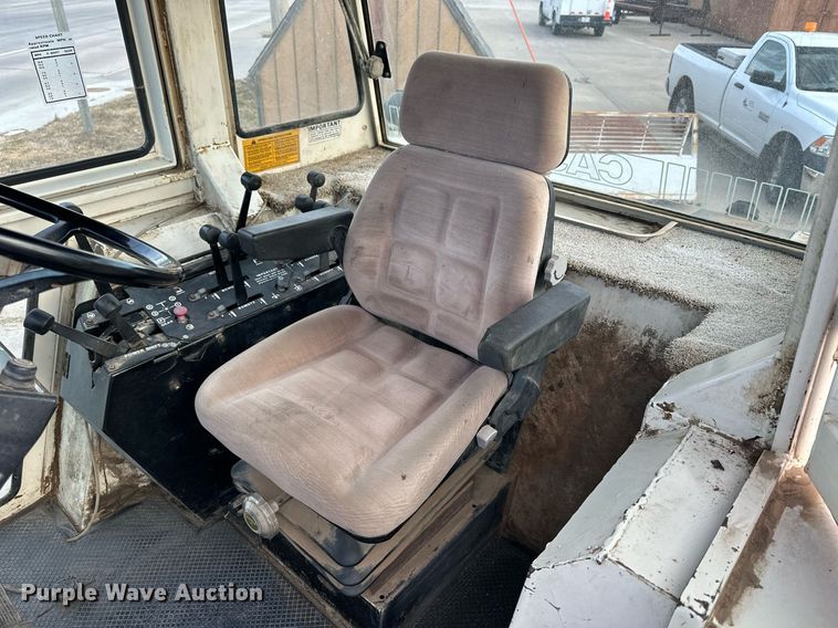 image for item OK9149 1980 Case 2390  tractor