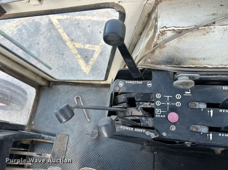 image for item OK9149 1980 Case 2390  tractor