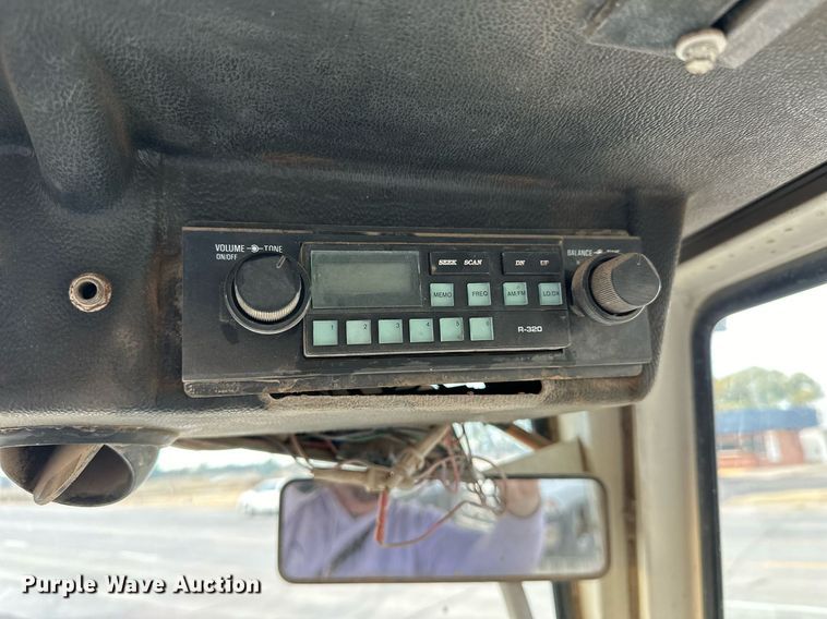 image for item OK9149 1980 Case 2390  tractor