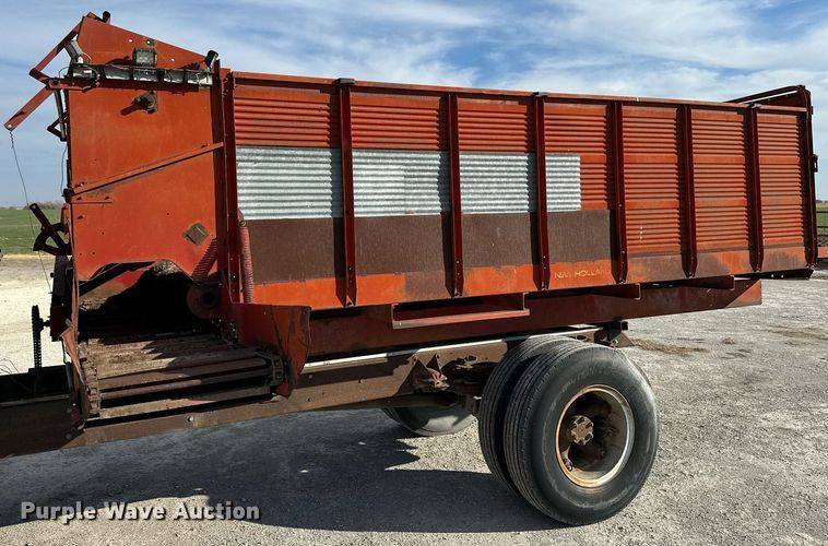 image for item OK9193 1970 International Harvester Loadstar 1600  feed delivery truck