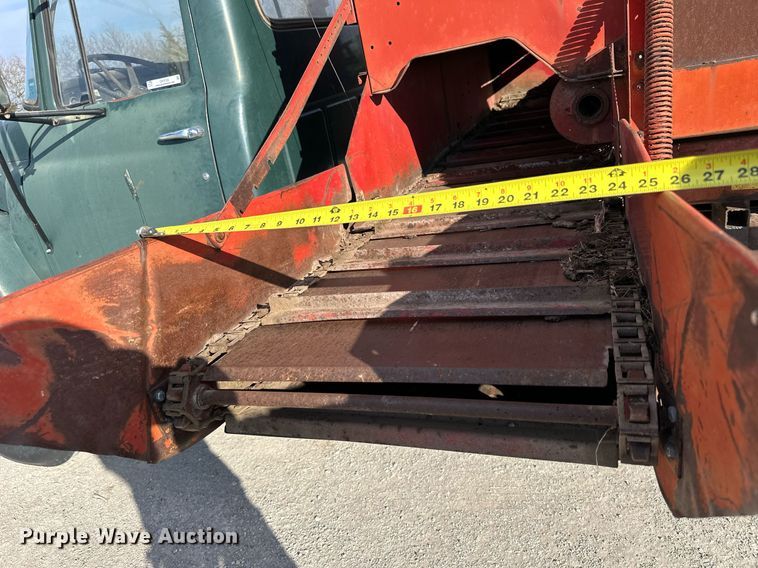 image for item OK9193 1970 International Harvester Loadstar 1600  feed delivery truck