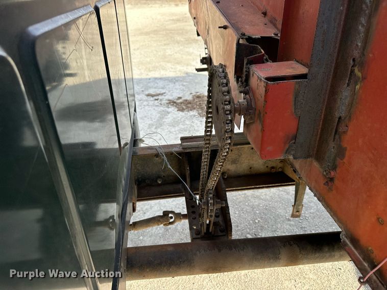 image for item OK9193 1970 International Harvester Loadstar 1600  feed delivery truck