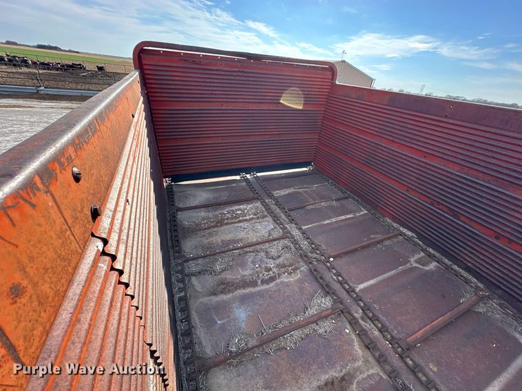 image for item OK9193 1970 International Harvester Loadstar 1600  feed delivery truck